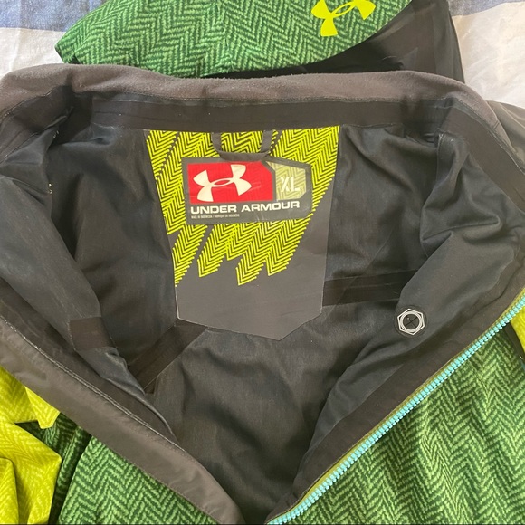 Under Armour Men's Winter Jacket - Picture 2 of 5
